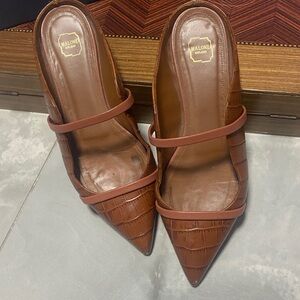 Malone Souliers Tan Croc-Embossed Mules